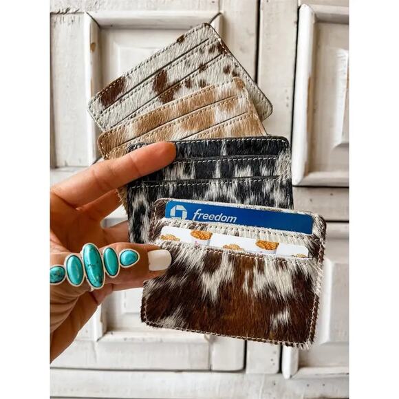 Black White Cowhide Card Holder – Genuine Hair-On Leather Wallet - Picture 6 of 7